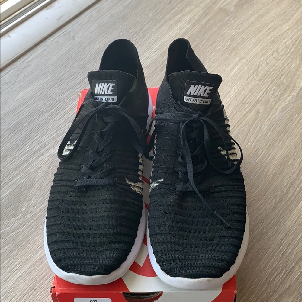 Nike free run fly knit.
